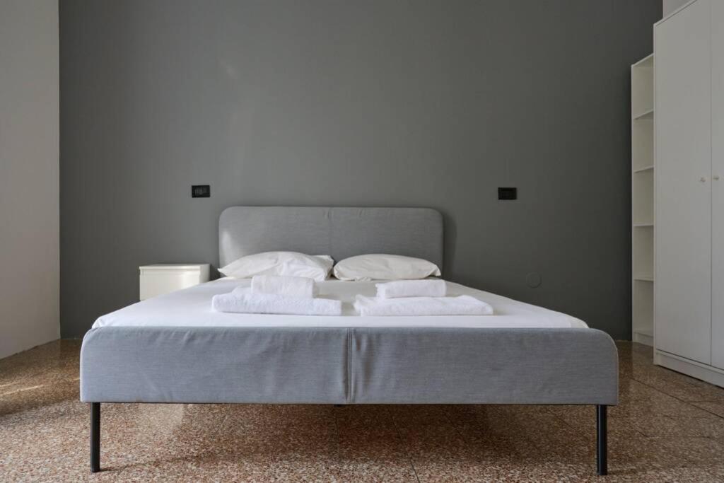 Casa Faby - Family House Milano Baggio Apartment Bagian luar foto